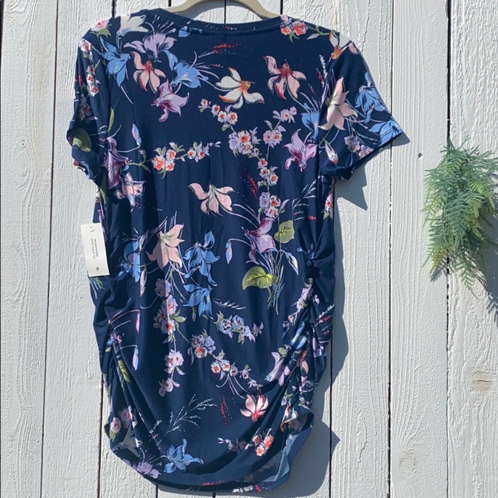 Maternity Basic Short Sleeve Floral T-Shirt - Picture 6 of 11